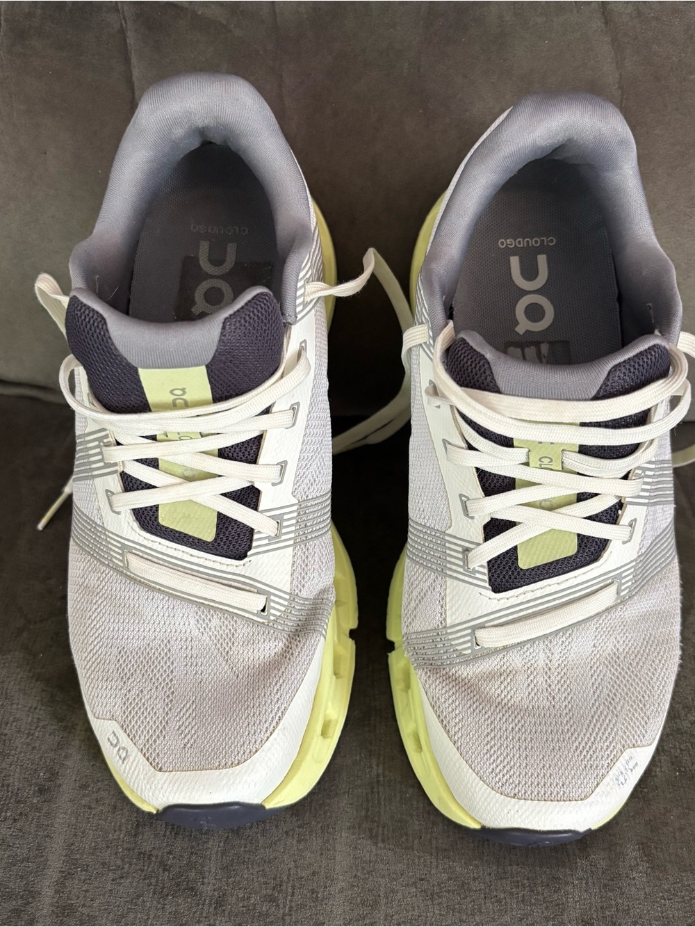 ON CLOUD-CLOUDGO  wm 8 Running cloudTec lace-up sneakers Frost /Hay 55.98232-GUC